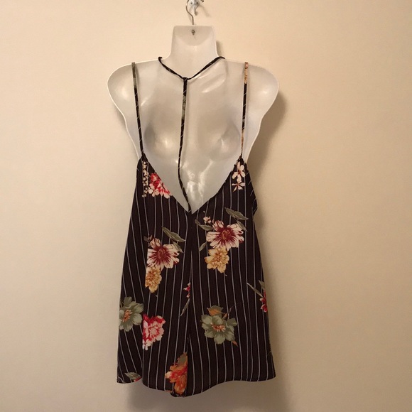 Floral Romper - Picture 2 of 4